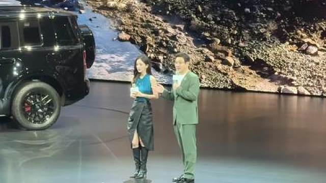 发布会来了！看看，杨幂，沈腾都来了！