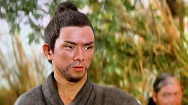 江湖四大恶人打劫独臂小伙，岂料小伙竟是绝世刀侠，这下看好戏了
