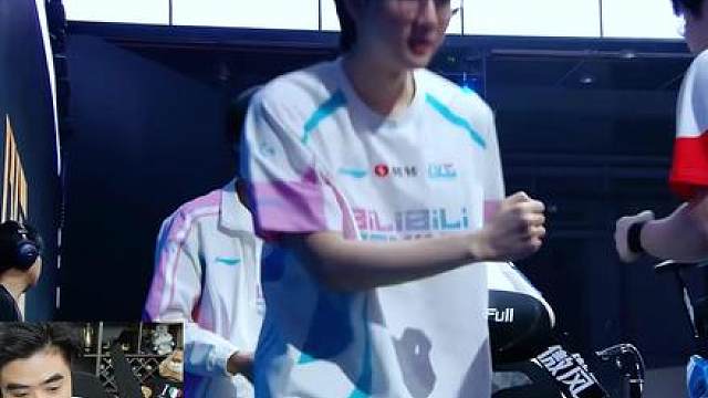 Bin回归赛后依旧不弯腰，其实早在S10就初露“钢背”苗头！
