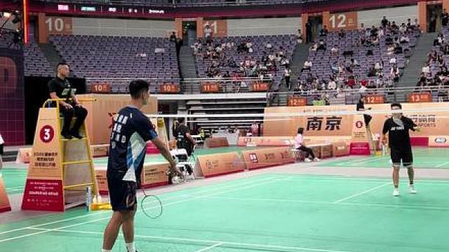 赵公子：嗯嗯嗯是界内
