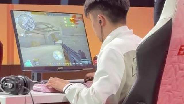 【赛场直击】BS赛前练枪！