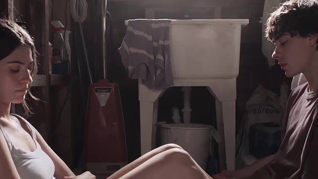让人心动的“壁橱吻”