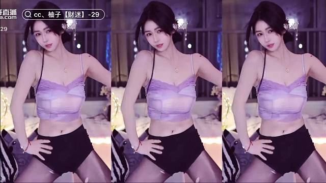 紫色妹妹更有韵味