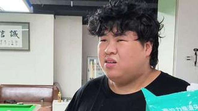 《大型认亲现场》