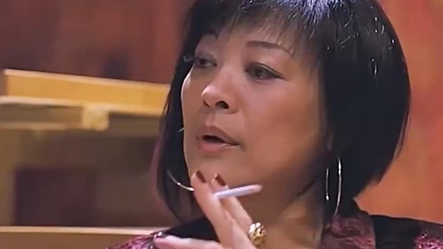老两口拿捏小两口