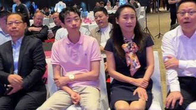这些人中你能找到几位球员