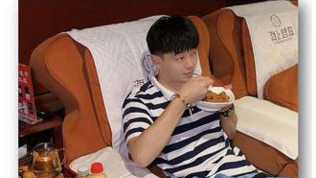 一百多就能80分钟足浴自助简餐泡汤台球电玩水果饮料 畅吃畅喝