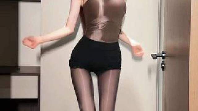 生活给我一巴掌 我说没有上次爽