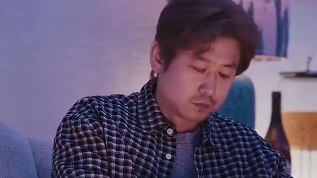 私密视频当教学素材，情感控制让女人坠入深渊#影视剪辑