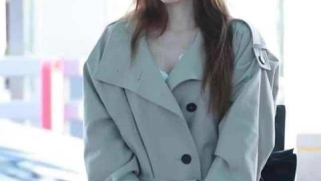 太美啦我们泰古今天出发香港参加TIMA啦
期待舞台上的泰妍燥候之
 ​​​