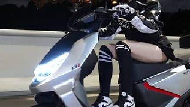 爱玛黑翼 全速热爱