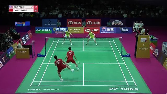 梁伟铿/王昶快慢节奏联动 依靠双人配合拉扯对手站位