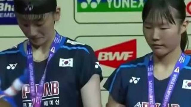 羽毛球世锦赛，国羽目前收获两枚银牌，晚上有男双决赛能突破金牌吗？一起为他们加油！