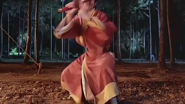 皇族僵尸渡雷劫成精，千鹤道长一战成名