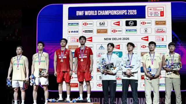 BWF晒男双冠军图文：
保持冲动 做好过程 拿下首个世锦赛冠军 ​​​