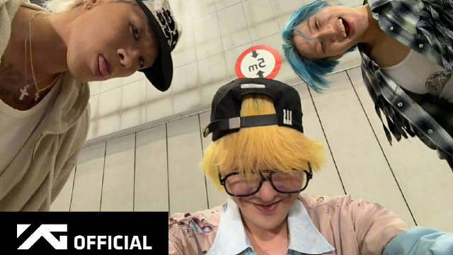 BIGBANG - ‘BiiiG’ DANCE PRACTICE

 ​​​
