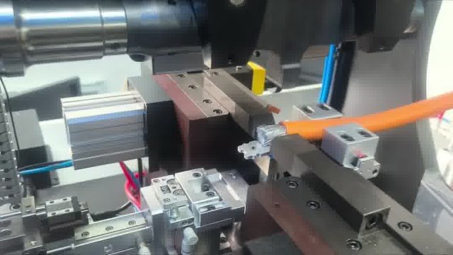 恒友音达超声波  超声波金属焊接机
