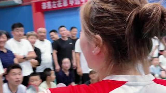 一路挥拍到延安，混单挑战，球拍俯卧撑之战！