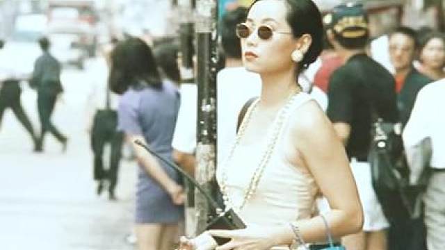 香港电影中的哪位大嫂最迷人，要先看过这部电影再下定论。