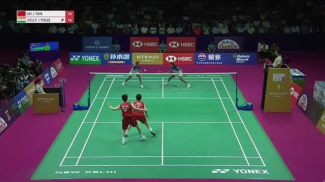 刘圣书/谭宁空档交叉补位 快速移动覆盖另一侧场区
