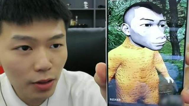 Coke又触发流量保底机制！长相神似牛来自己都绷不住