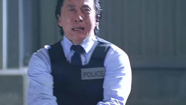 “收手吧阿祖，外面全是成龙”重温香港警匪动作片的巅峰之作！