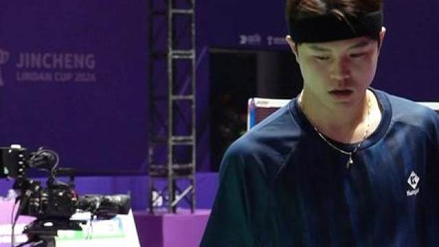 “韩国小钢炮”郑敏善首日小组赛状态极佳