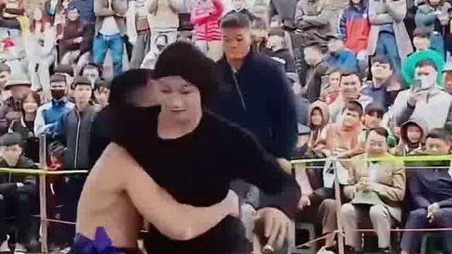 逗妞士