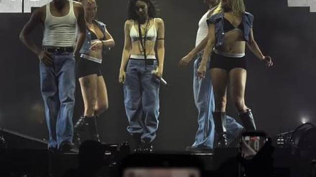 未发新歌 fallen angel summersonic东京 Jennie fallen angel