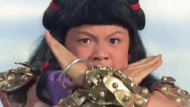 三头六臂的哪吒天生就是龙的克星，扒龙皮抽龙筋全都不在话下