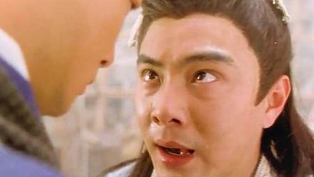 恶霸以为自己的铁头功天下无敌，不料却被撞成了脑震荡