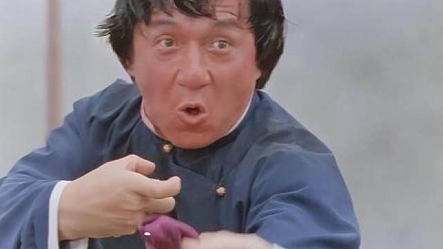 龙叔在酒精的加持下，果然醉拳的威力能够发挥到极致