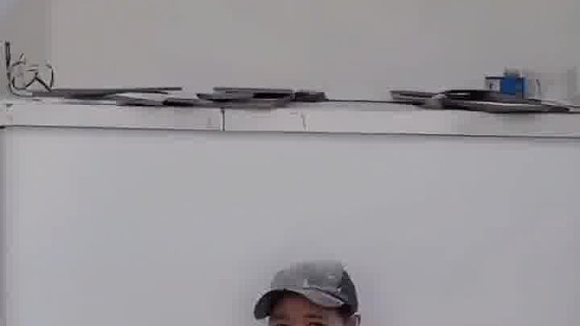 得了吧！看一眼是尊重，一直看一直尊重