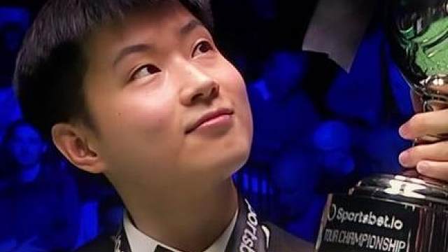 “我要一步一步往上爬 在最高点乘着叶片往前飞”