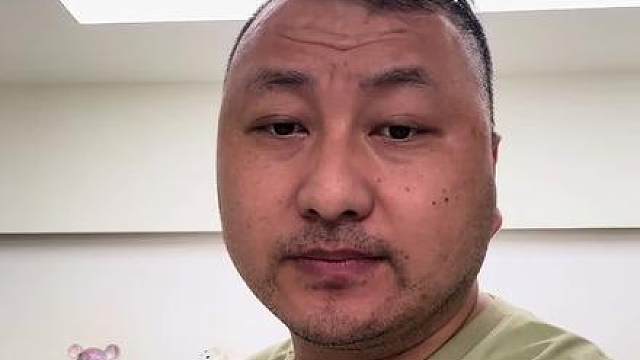 最近很多人说华为阔直屏大的装不进口袋？？？更宽的 峡谷视野你想不想要？