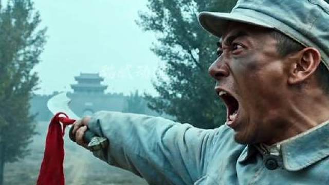 李云龙利用火箭炮，把平安城的鬼子彻底的碾碎！