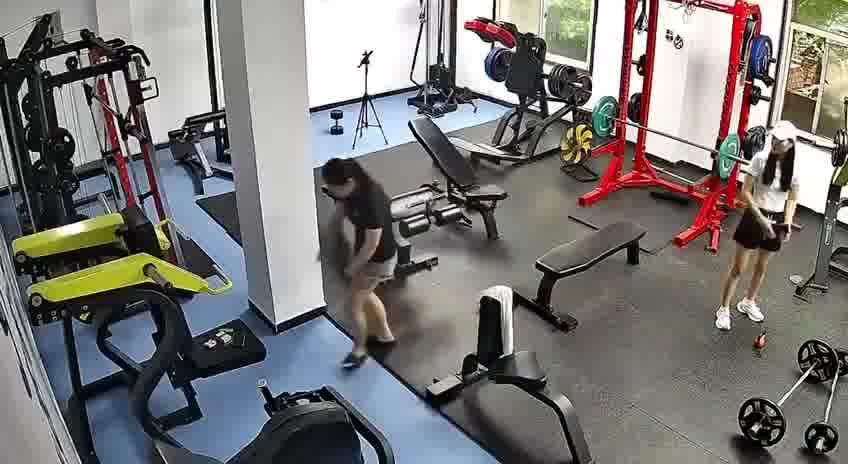 是不是 故意的哦？  -