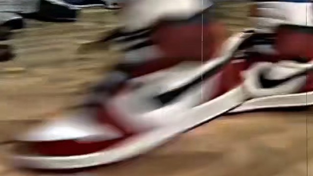 篮球场上的霸气时刻：BULLS球员专注如虎！#篮球