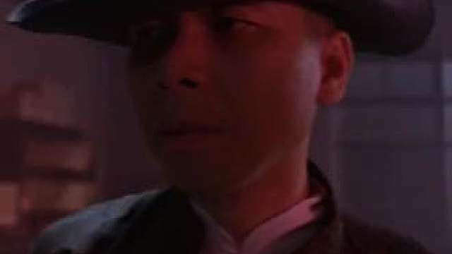 冯裤子导演的作品，我是一部都没有看见，但从周星驰电影功夫这段来说，演技这块绝对没有问题。