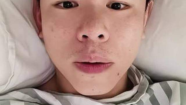 手术非常顺利，捉捉清醒啦。