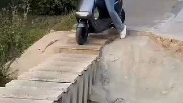 搞笑配音
