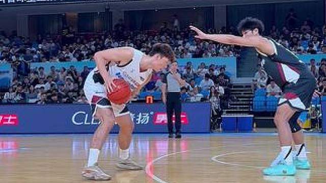 兄弟对决，第一节陈泽文25：20平常心