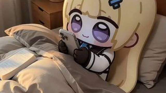 看看菲比在干嘛