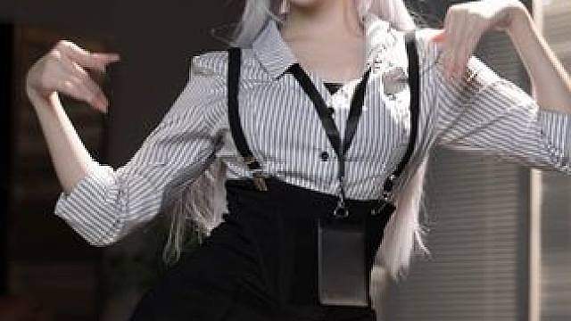 好徒儿，想我了吗？