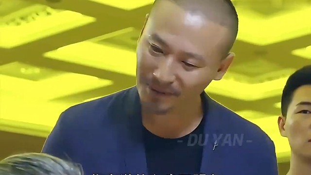 揭秘：卧底警员直面毒枭，勇敢自爆真实身份！