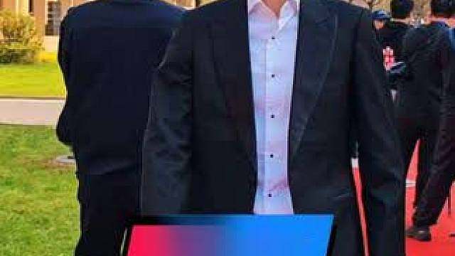 常冰玉战胜奥沙利文晋级决赛 半决赛 
全场比赛，常冰玉打出两杆50（