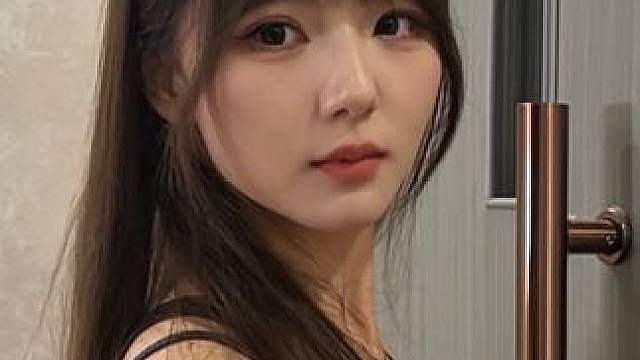 以为功成便可重续旧梦，奈何时光未曾为谁停留。