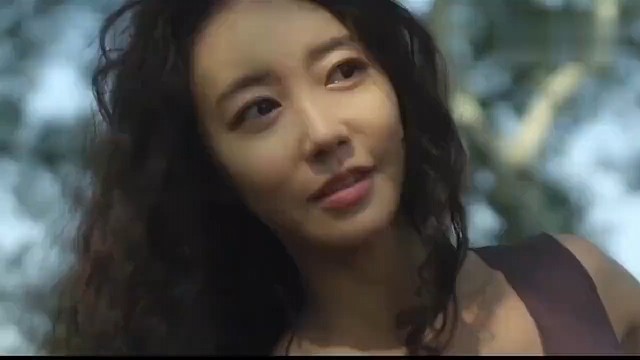她为何要报复这个男孩？眼前女人的复仇之谜