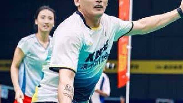 什么？主教练正在热身！