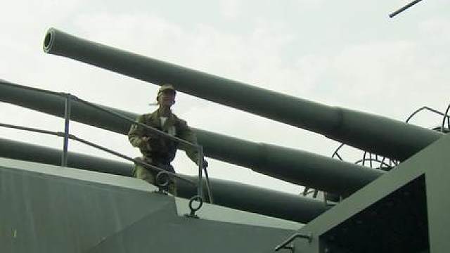 联合舰队的覆没，美军进攻日本门户冲绳岛，困兽犹斗的日本人高喊一亿玉碎，然而一亿玉碎的先锋大和号却被轻松击沉